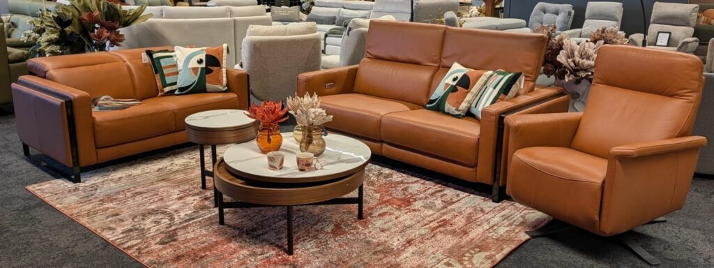 Canapes-2-places-Mercedes-et-fauteuil-Mina