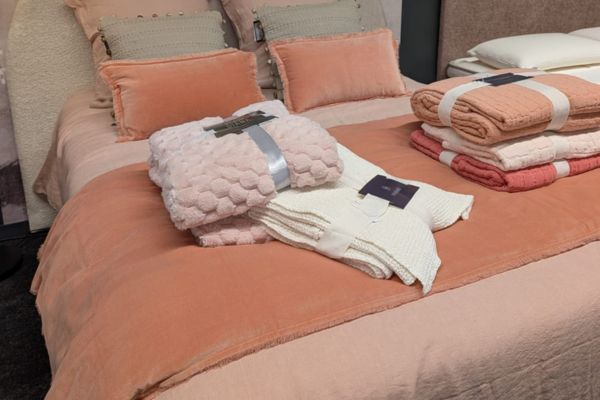 Linge-de-lit-Maison-Vivaraise